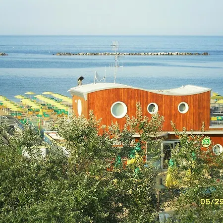 Hotel Primula 2*